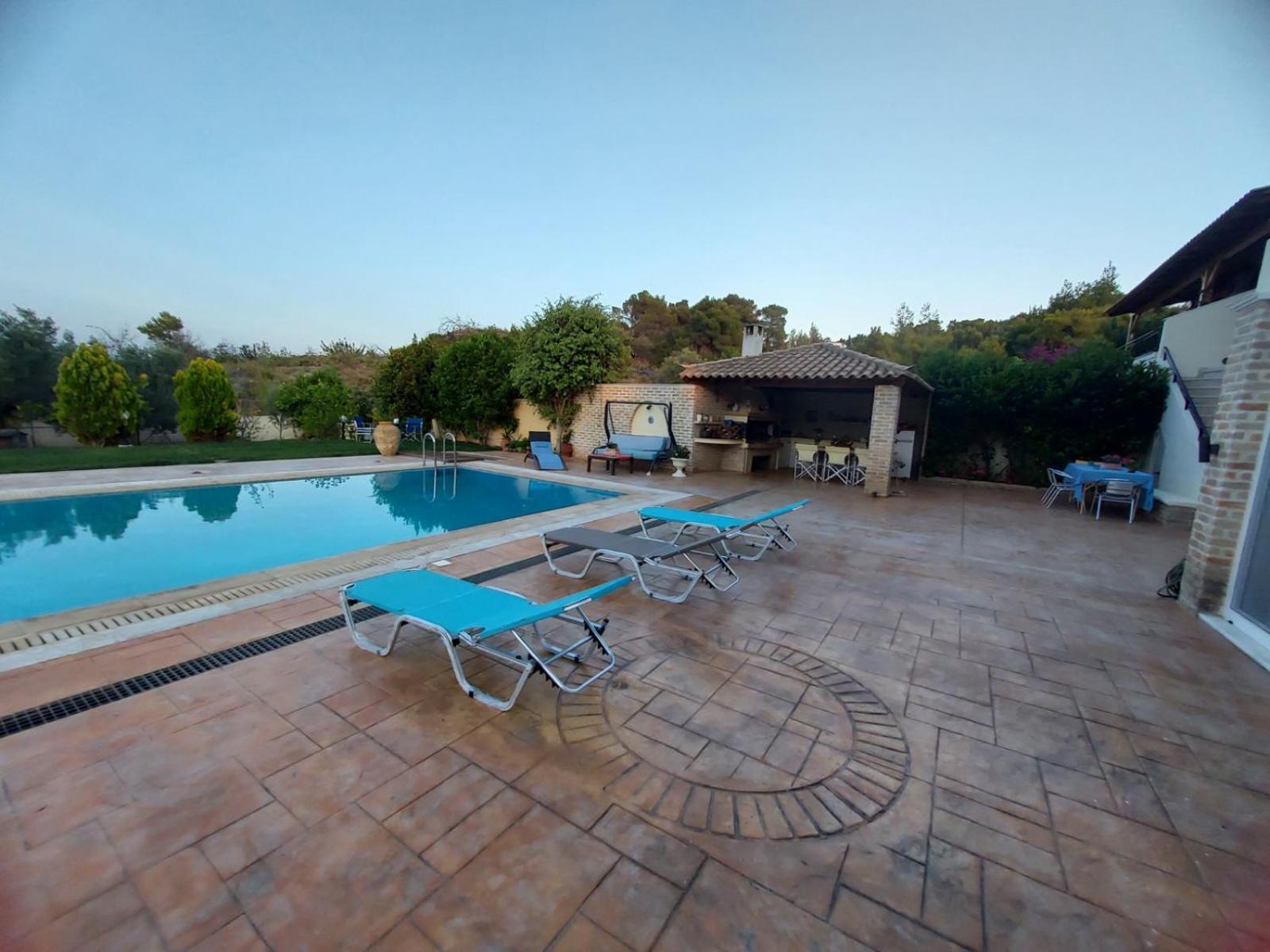 Luxury Arartments Tzemi Villa Porto Heli Exterior photo